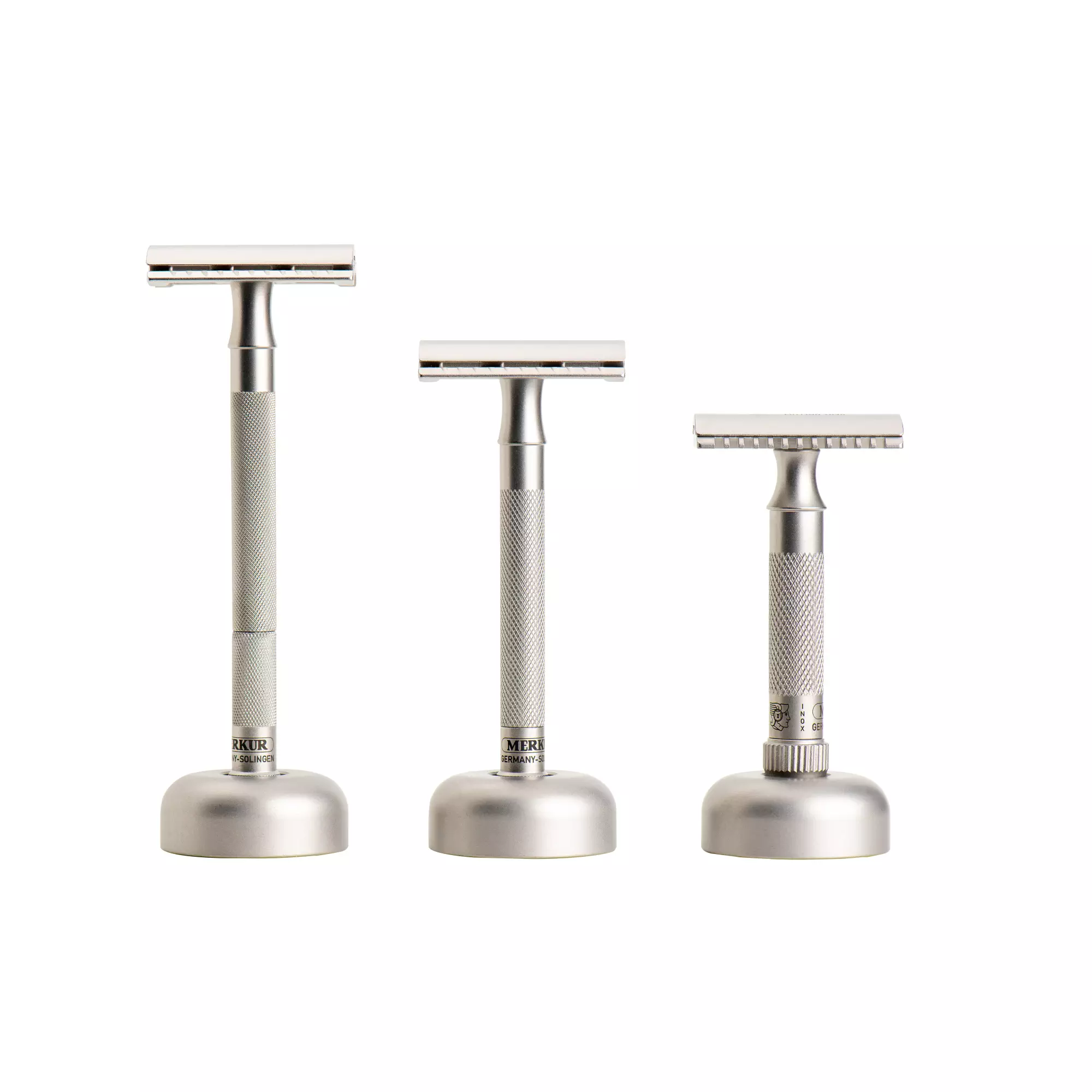 Merkur INOX Razor Stand 4011 In Use